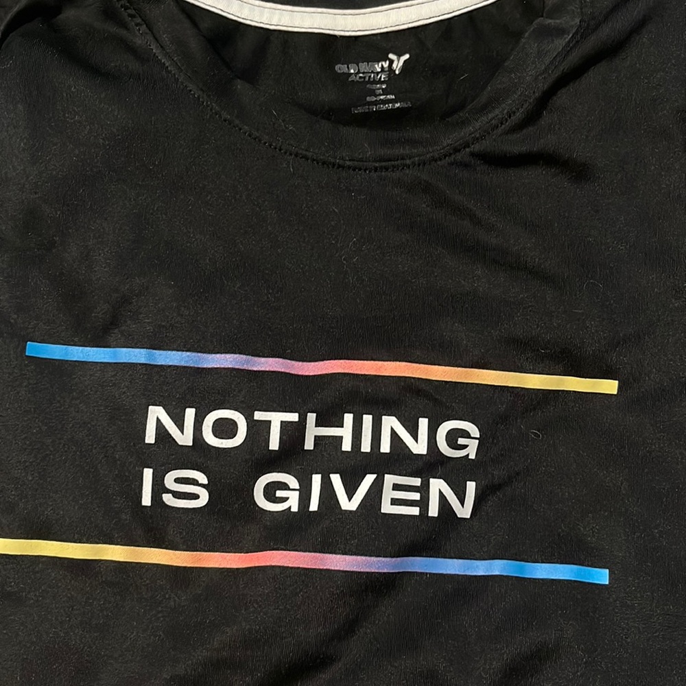 Graphic tshirt old navy medium